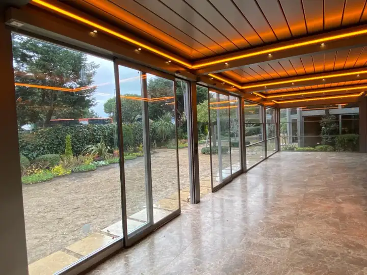 Camere de sticlă și grădini de iarnă